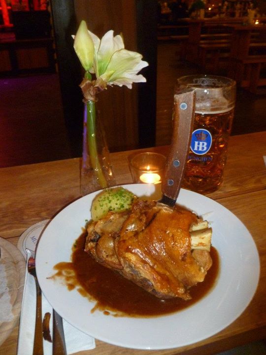 Pork Knuckle and a litre of beer at Hofbrauhaus 