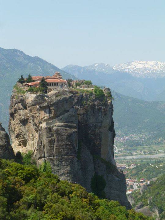 The Monastery of the Holy Trinity in Metéora..